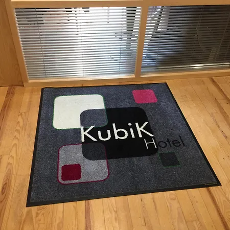 Kubik Szálloda 2*