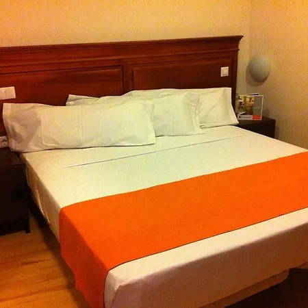 Hotel Kubik 2*