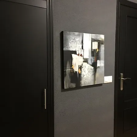 Kubik Hotel 2*