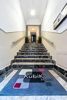 Hotel Kubik Caces