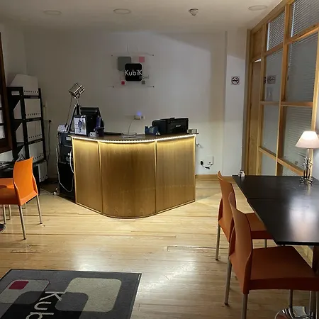 Kubik Hotel